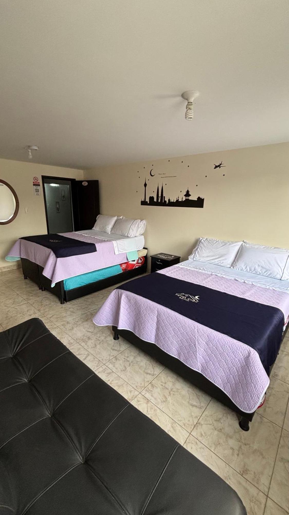 Hotel Casa Luna Bogota Ruang foto