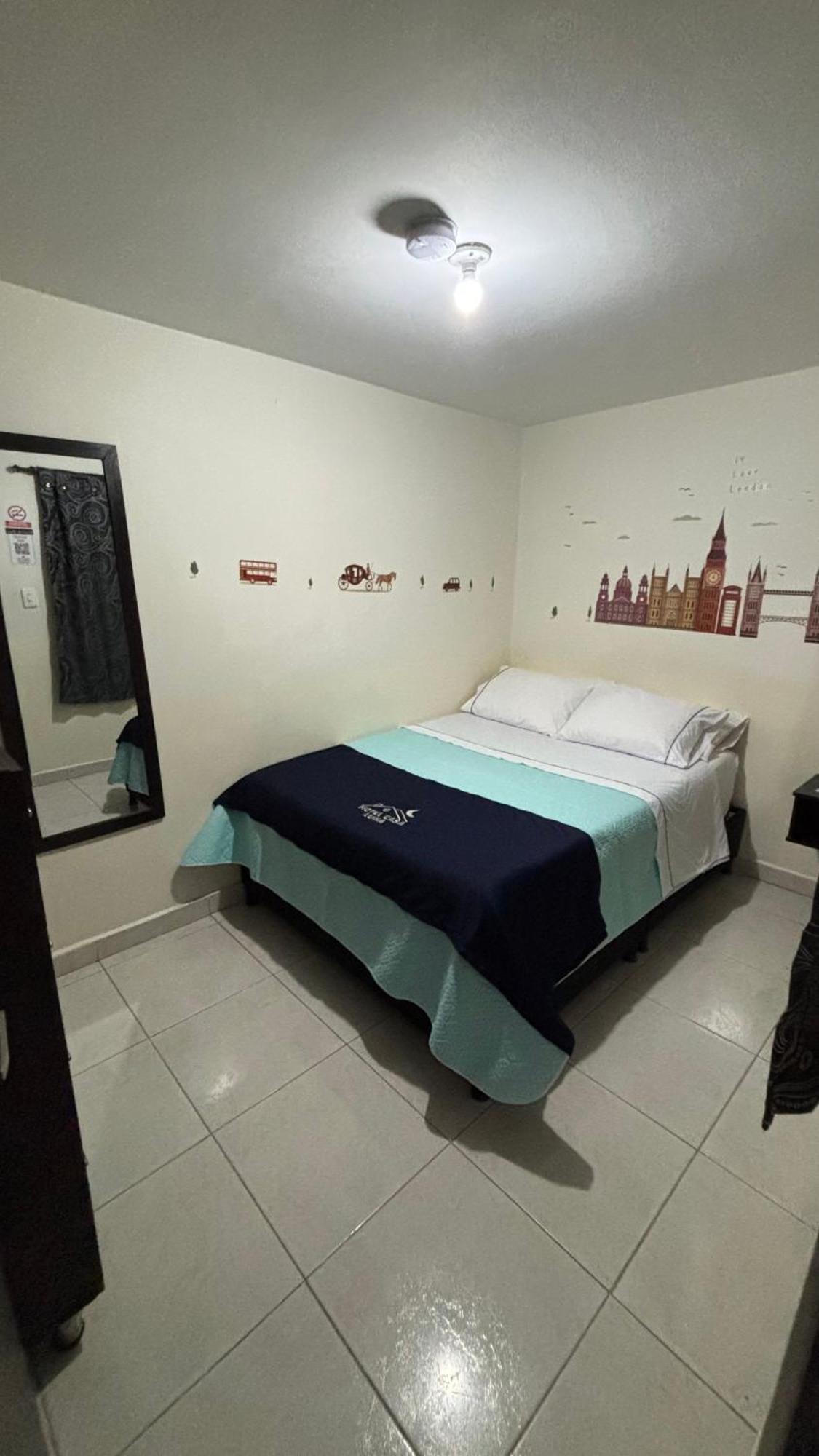 Hotel Casa Luna Bogota Ruang foto